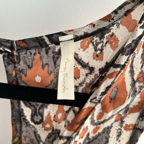 Honey Punch romper size medium - Picture 4 of 4